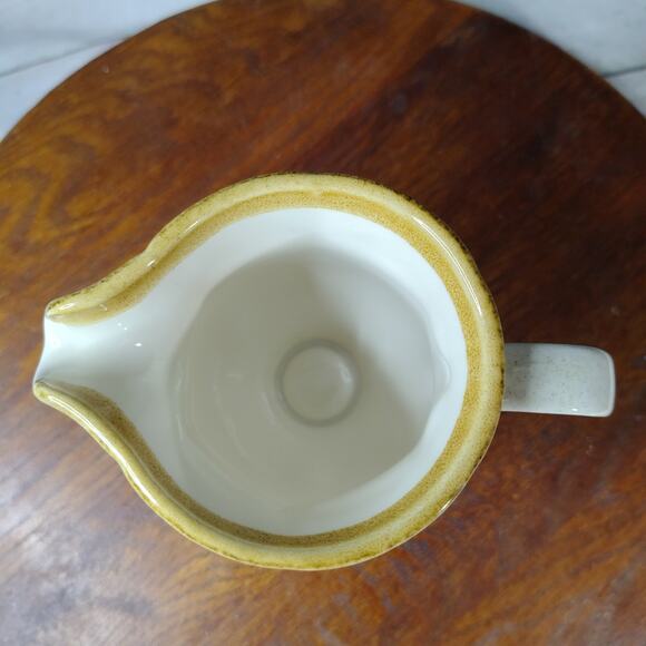 MIKASA Strawberry Festival Cream Creamer Pedestal - Picture 5 of 7